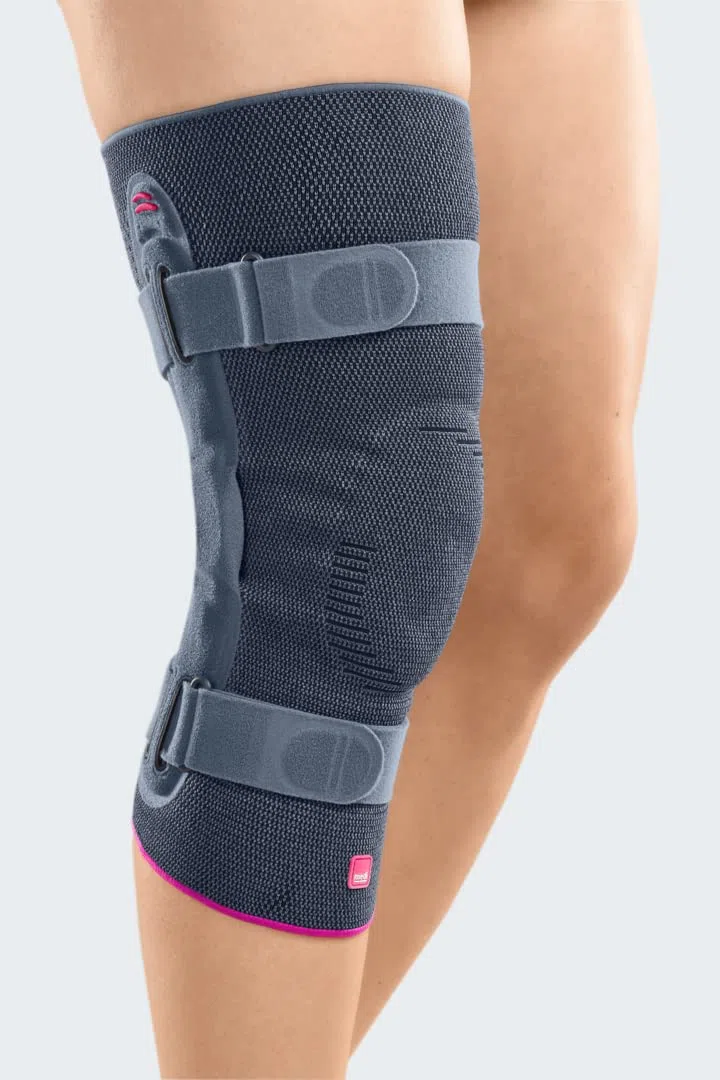 medi - Genumedi pro - Knieorthese mit Patella-Pelotte - Silber - Größe V - Kniebandage zur Knie Gelenk Stabilisierung - Knee Support mit Gurten - Bandage Kniegelenk Stabilisator